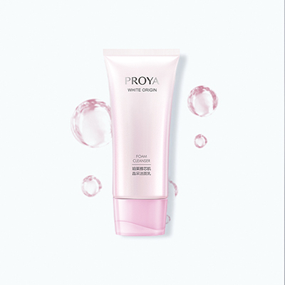 J9集团国际站芯肌晶采洁面乳